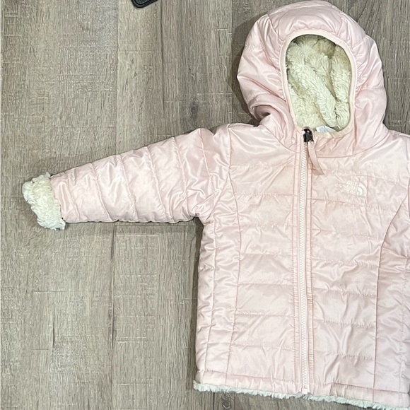 The North Face 18-24M Cream Sherpa Lined Puffer Winter Coat EUC - Picture 1 of 8